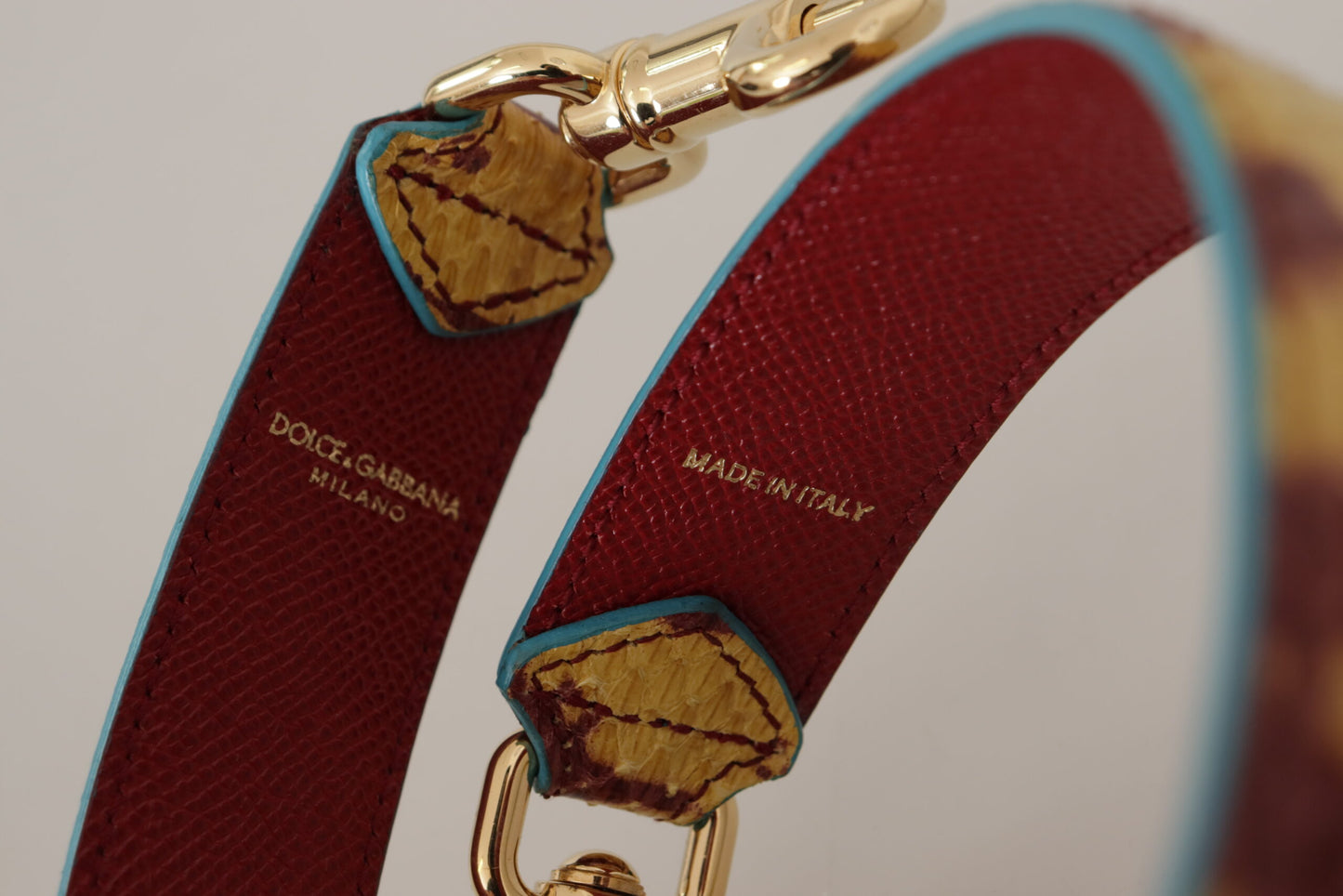 Gelbes Rotes Leder Goldfarbener Schulterriemen