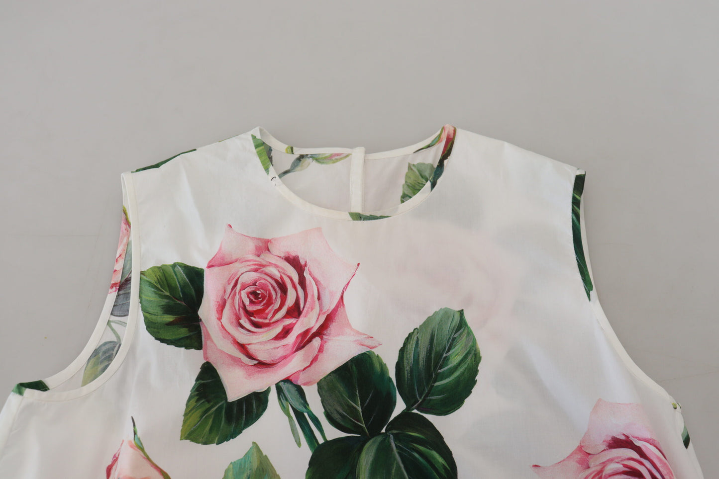 Weißes ärmelloses Tank-Top mit Rosendruck aus Baumwolle