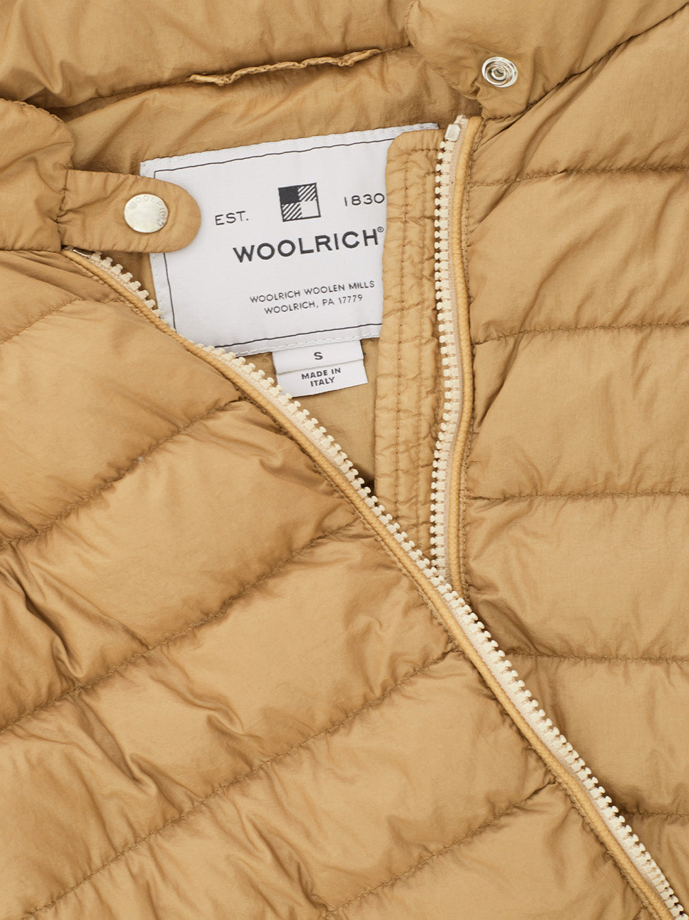 Dunkelbeige Leichte Steppjacke