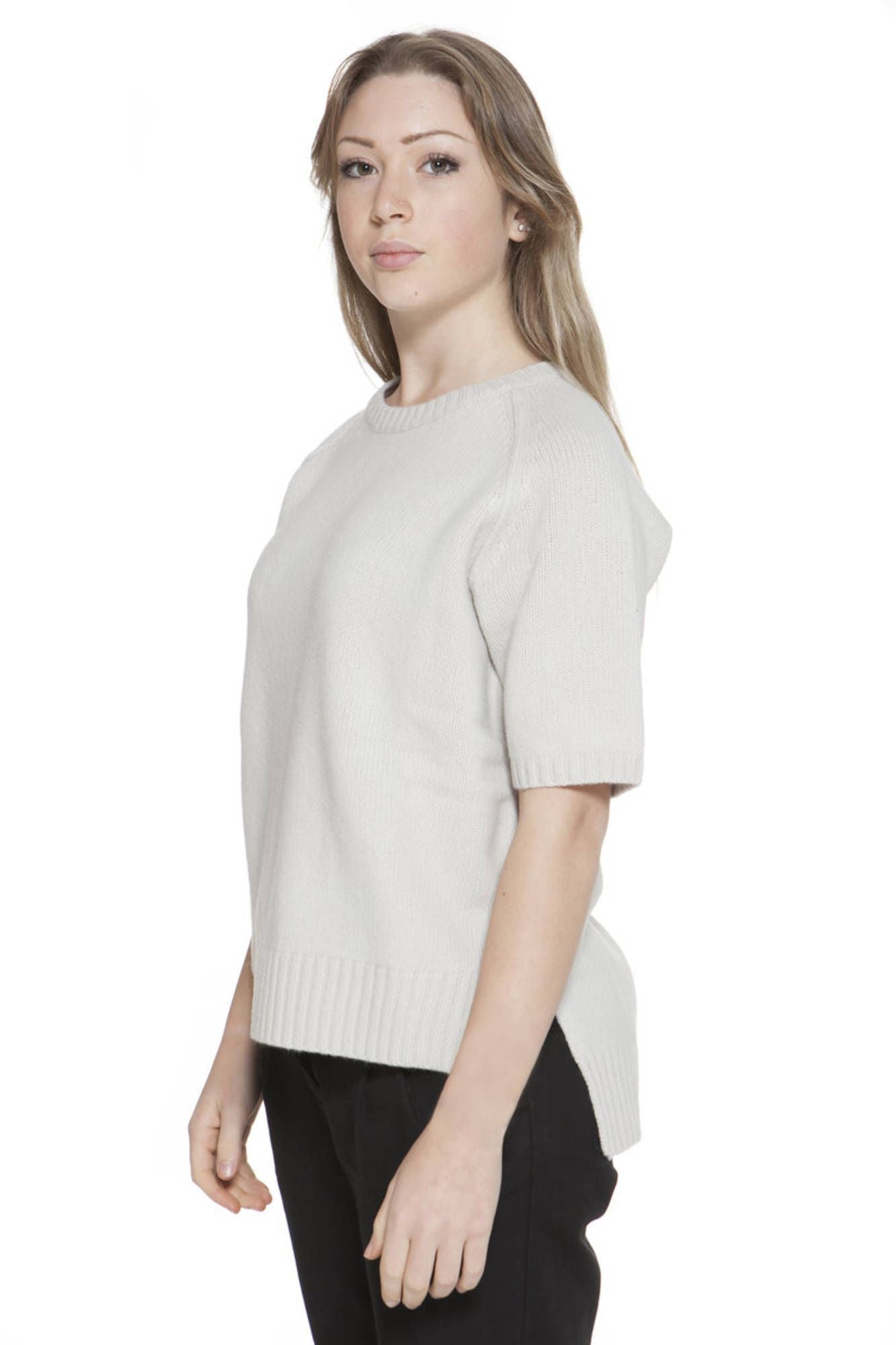 Beigefarbener Pullover aus Wolle