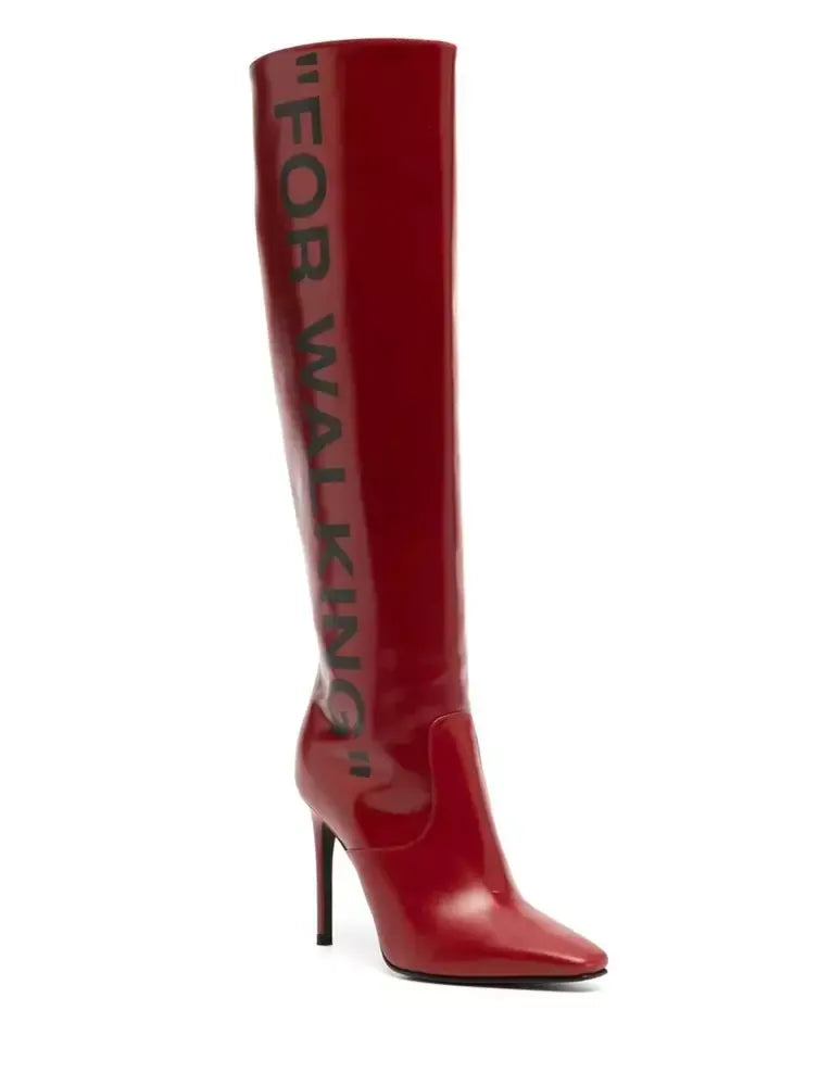 Rote Lederstiefel