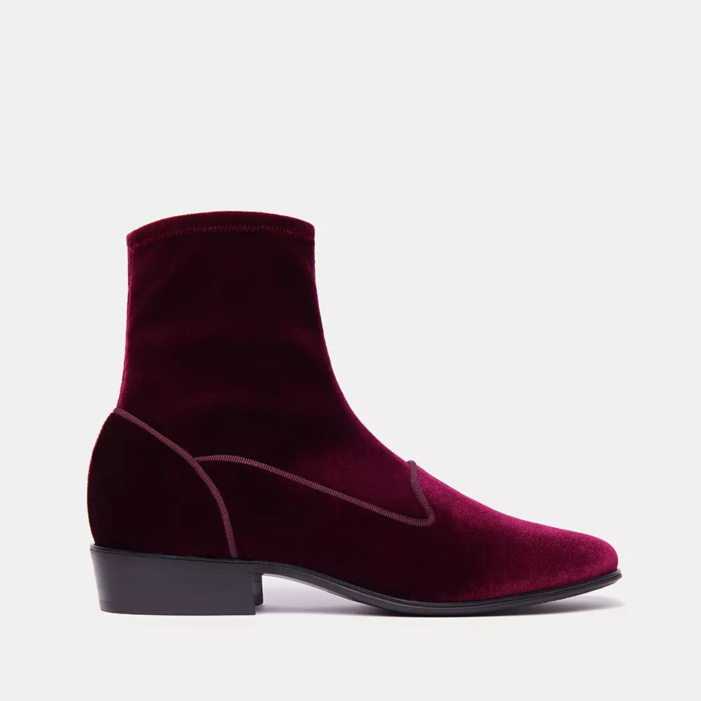 Rote Lederstiefel