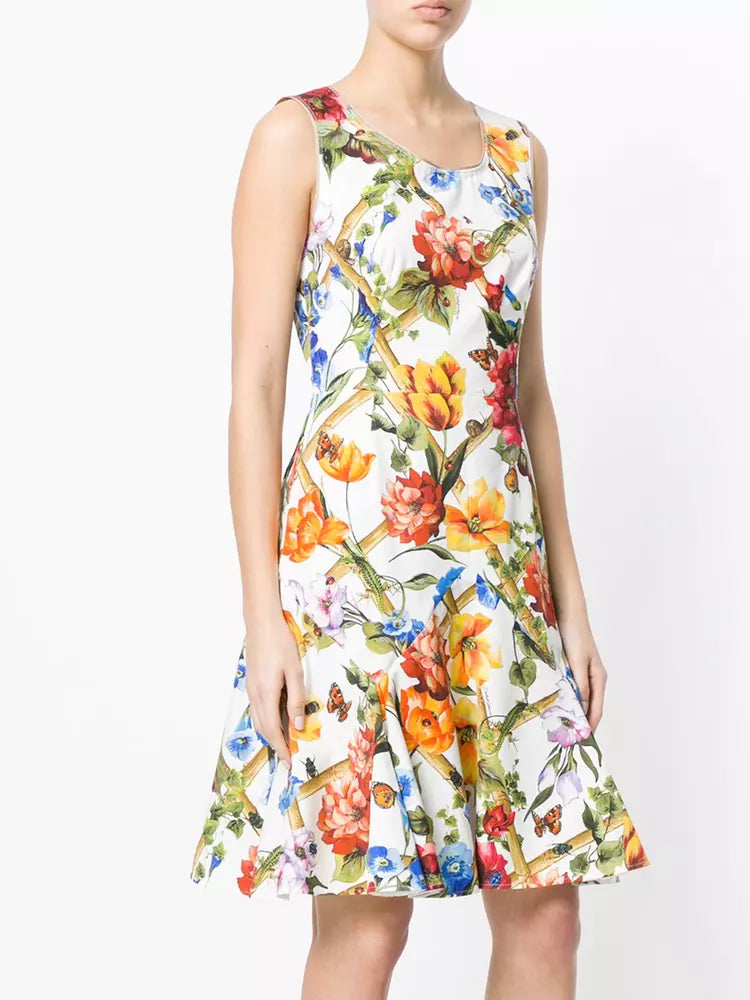 Weißes Baumwollkleid