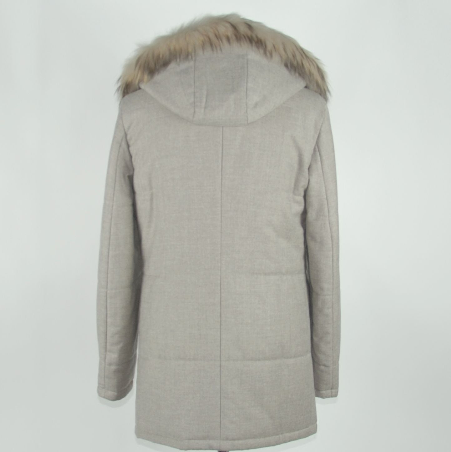 Graue Wolljacke