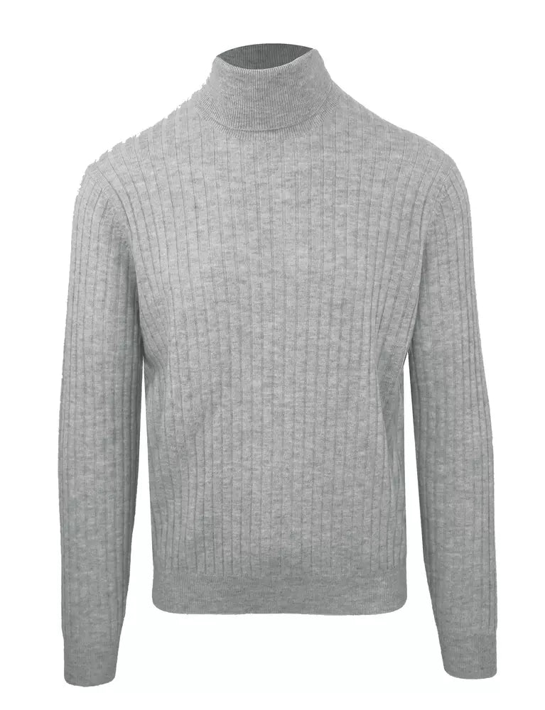 Grauer Pullover aus Wolle