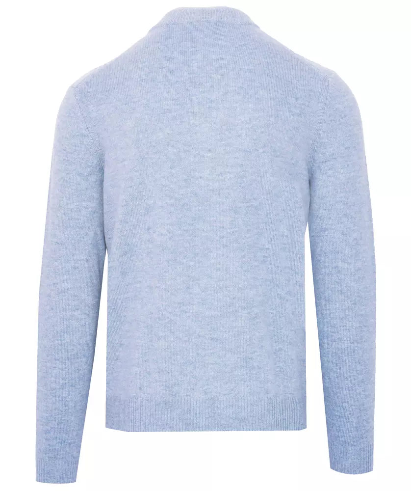 Hellblauer Pullover aus Wolle