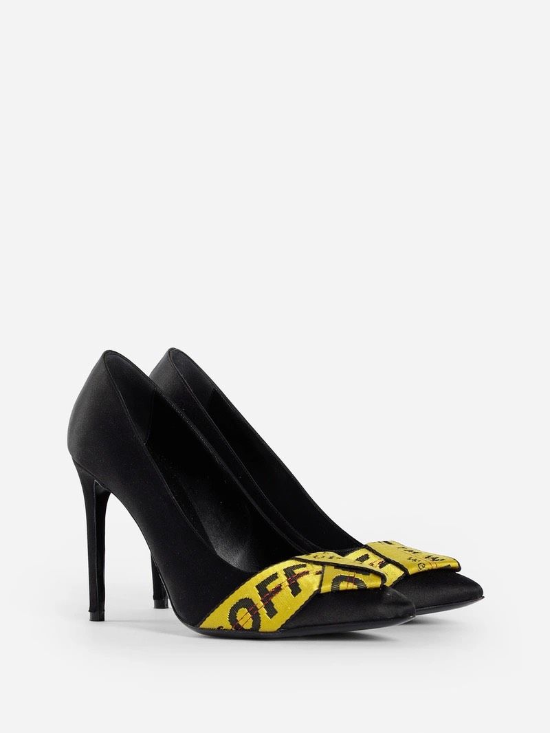 Schwarzer Lederpumps