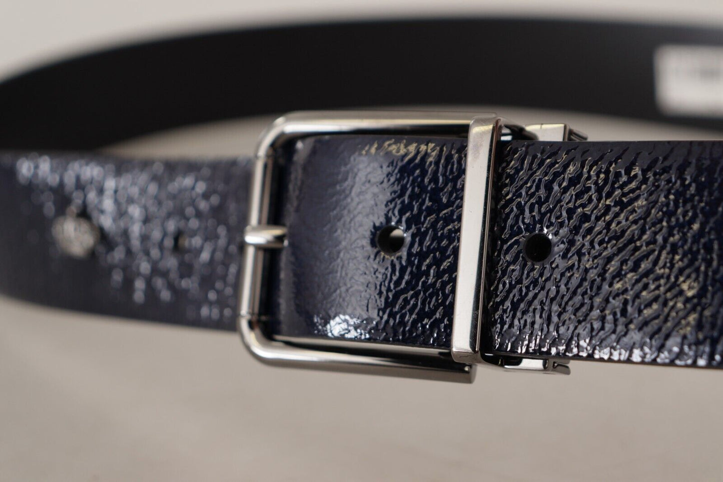 Blaues Lackleder Vernice Silberne Logoschnalle Gürtel