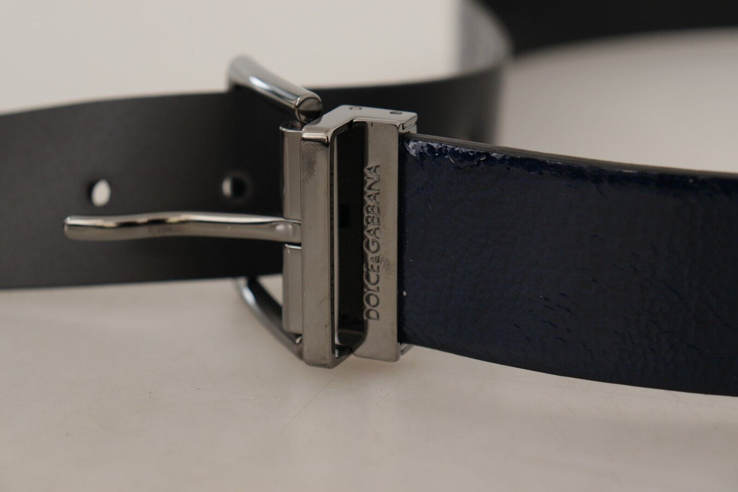 Blaues Lackleder Vernice Silberne Logoschnalle Gürtel