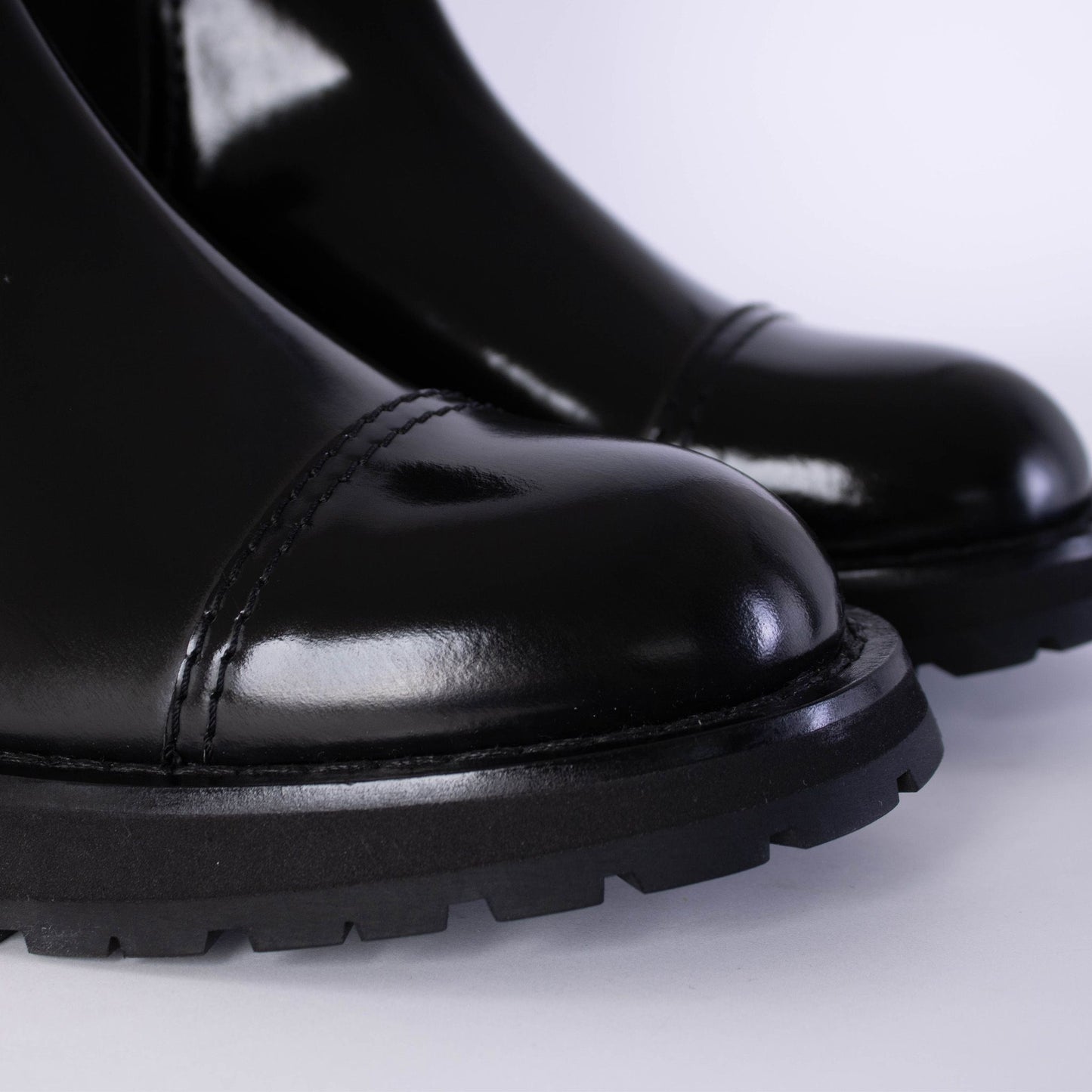 Schwarze Lederstiefeletten
