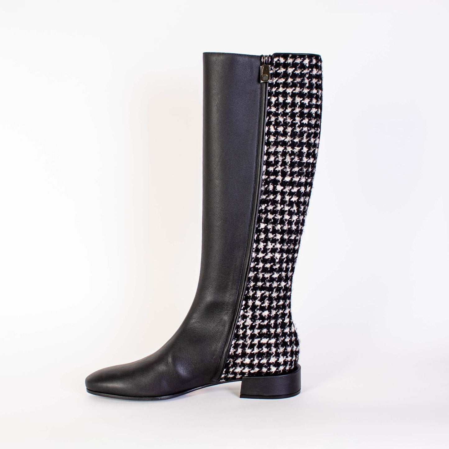 Schwarze Lederstiefel