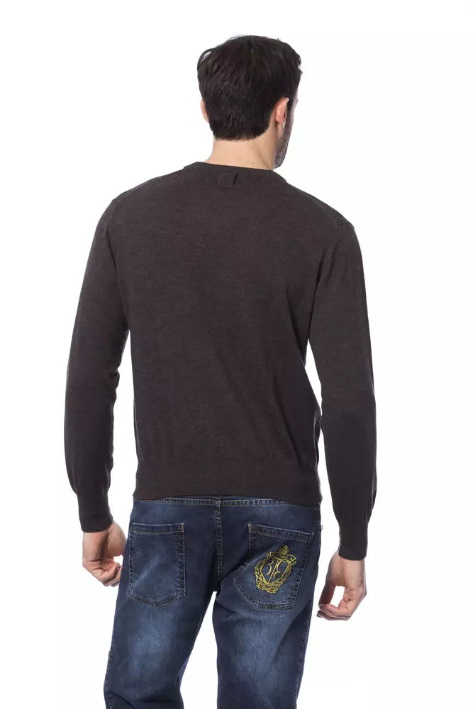 Brauner Pullover aus Merinowolle