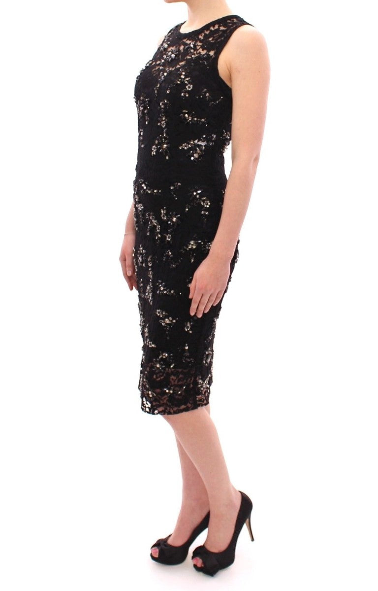 Schwarzes Kleid aus geblümter Spitze mit Kristalleinlage