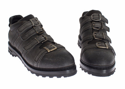 Graue Leder Knöchelriemen Schuhe Stiefel