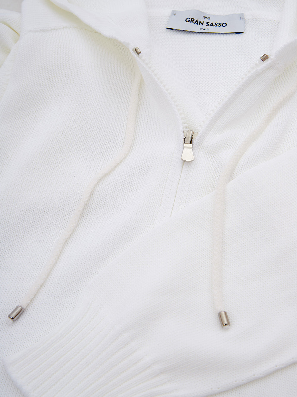Weißer Baumwollpullover mit Kapuze und durchgehendem Reißverschluss