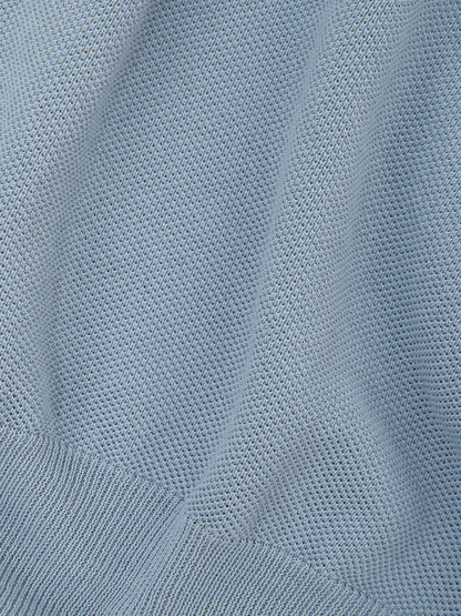 Hellblauer Baumwollpullover Strick-Effekt