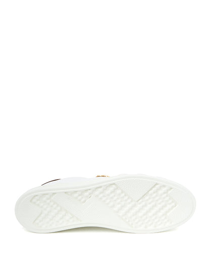 Weiße Leder-Sneakers mit goldenem Logo
