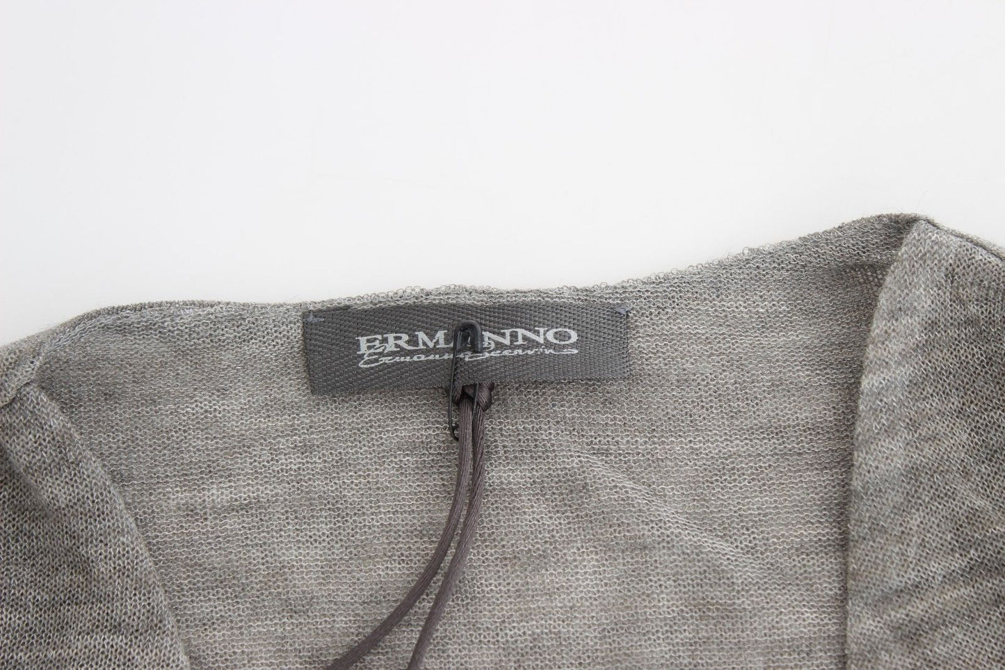 Grauer langärmeliger Pullover aus Wollmischung