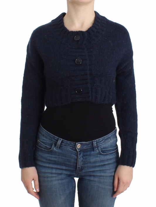 Blaue Kurzstrickjacke