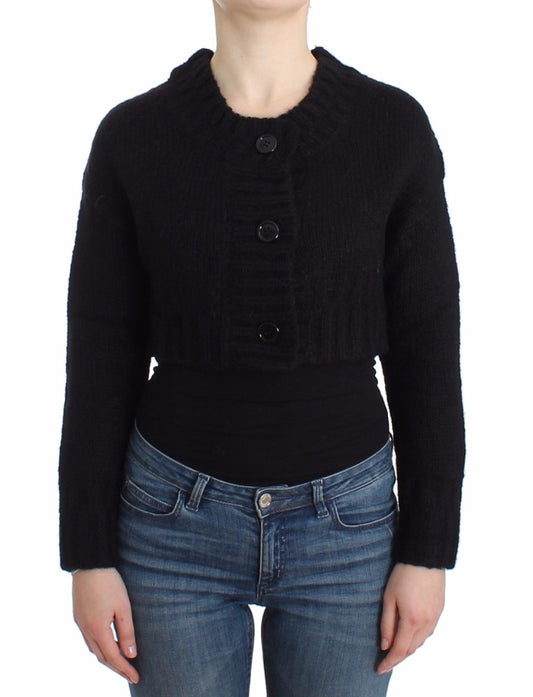 Schwarze Strickjacke in Kurzform