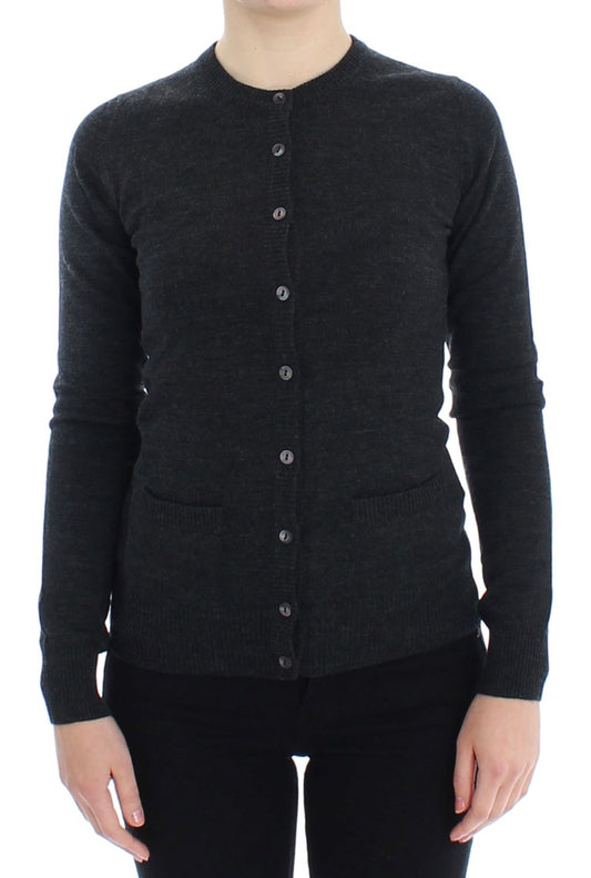Grauer Wollpullover mit Knopfleiste