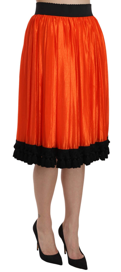 Orangefarbener knielanger Rock mit hoher Taille