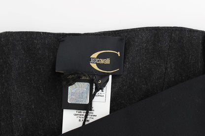 Graues trägerloses Kleid