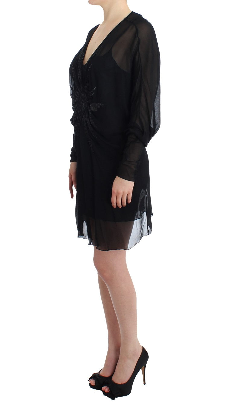 Schwarzes langärmeliges Seidenkleid