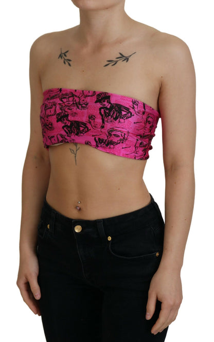 Pinke Bluse mit Zeitungsdruck im BH-Format