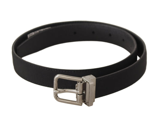 Schwarzer Canvas-Leder-Gürtel mit silberfarbener Metallschnalle