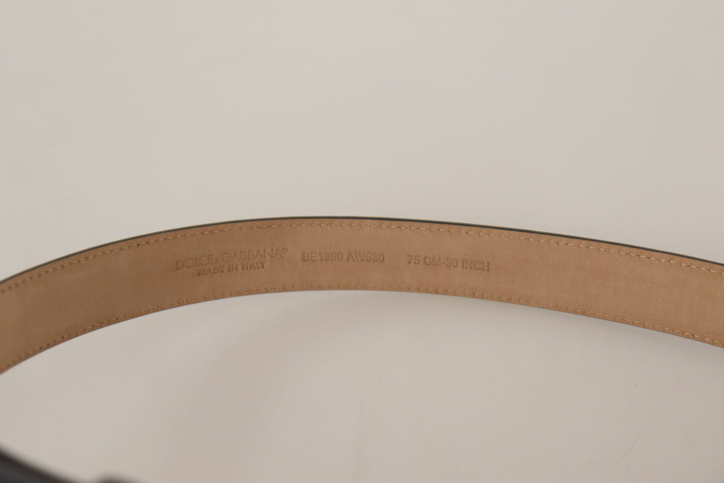 Schwarzes Kalbsleder Gold Metall Logo Gürtelschnalle