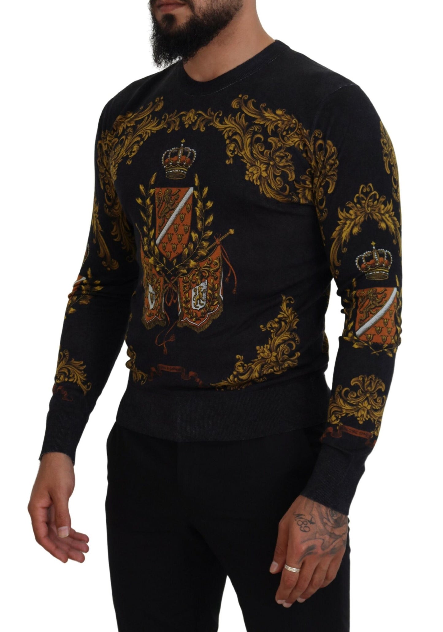 Grauer Seidenpullover mit Barockmotiv
