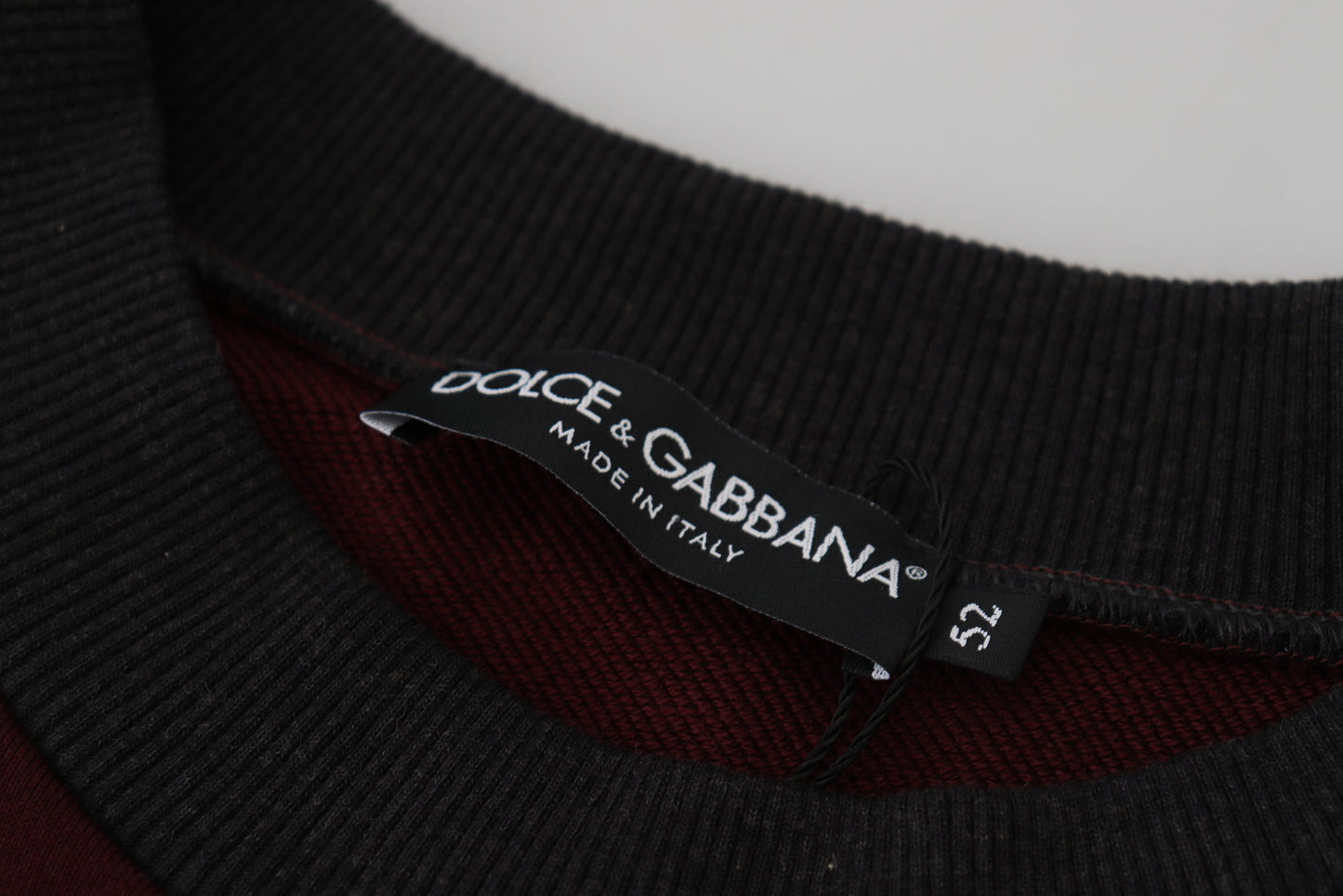 Kastanienbrauner Logo-Pullover aus Baumwolle mit Rundhalsausschnitt