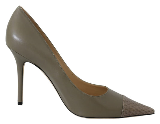 Amika Pumps aus grünem Kieselsteinleder
