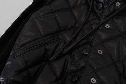 Schwarze gesteppte Lederjacke mit Kapuze und Knopf