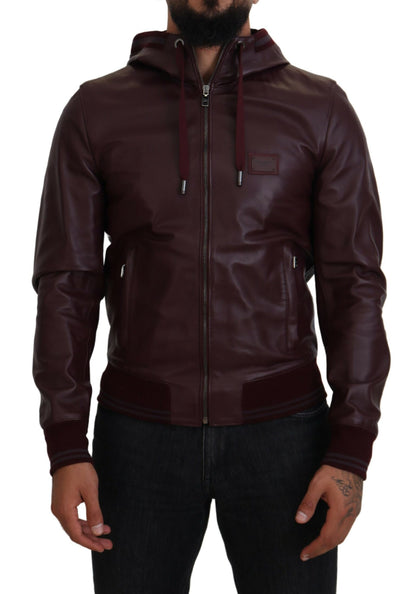 Kastanienbraune Lederjacke mit Kapuze und Reißverschluss