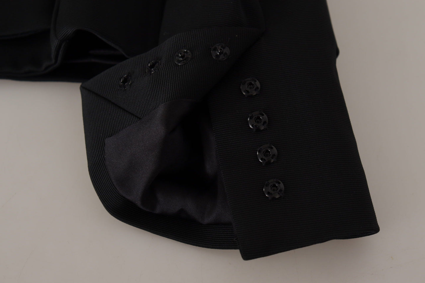 Schwarze Slim Fit Jacke mit langen Ärmeln und Schnappverschluss