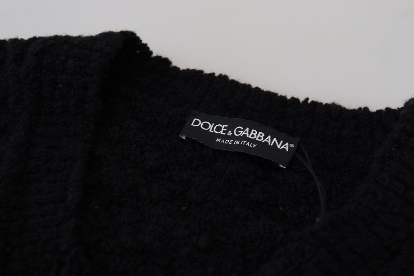 Schwarzer Wollstrickpullover mit V-Ausschnitt für Männer