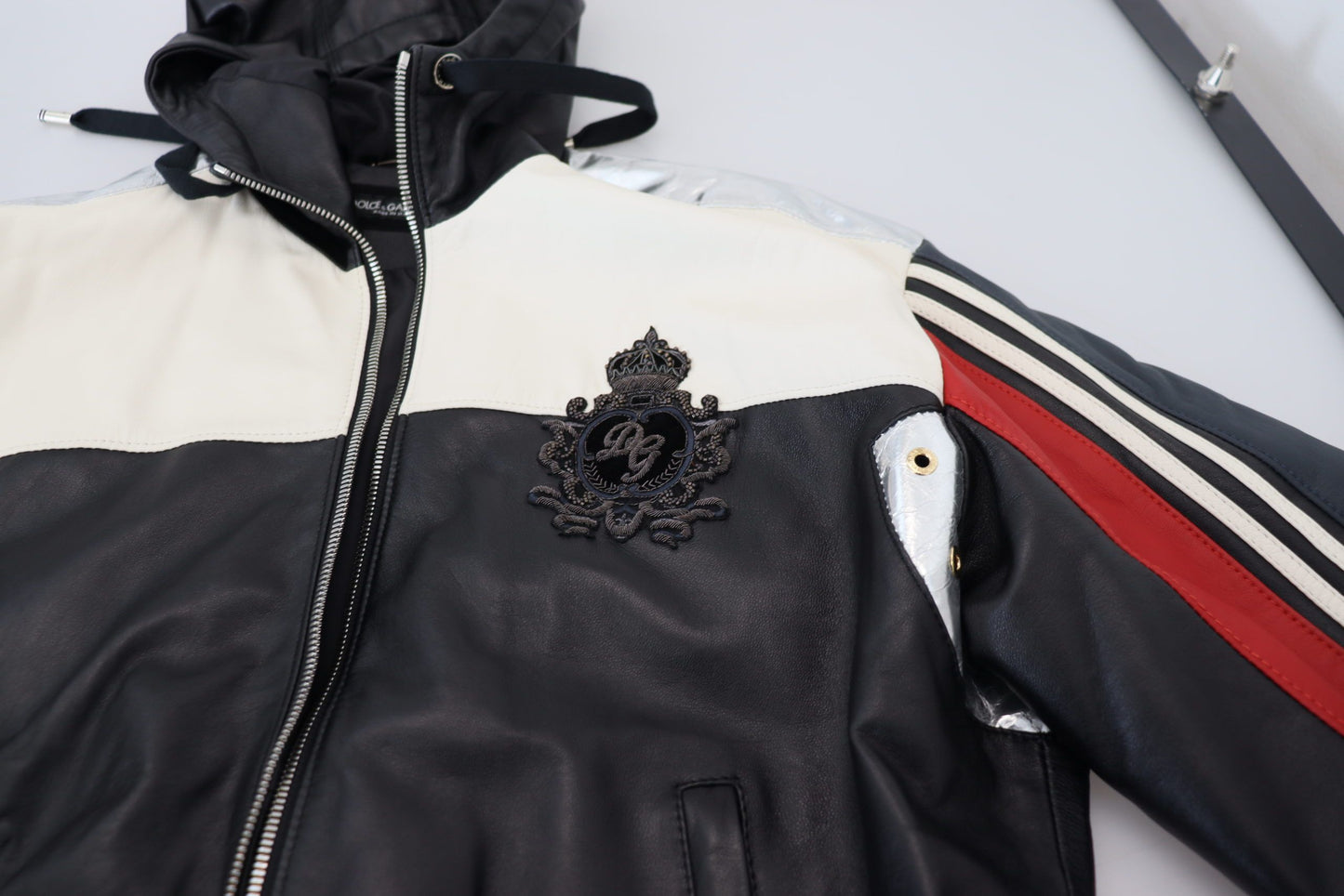Schwarzer Leder Blousonmantel mit Kapuze Jacke