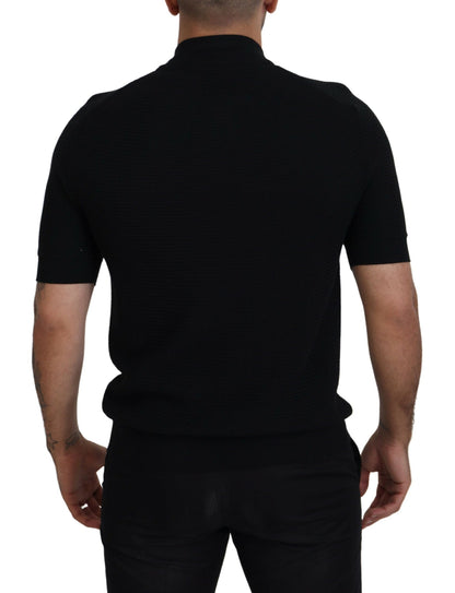 Schwarzes T-Shirt mit Mandarinenkragen und kurzen Ärmeln