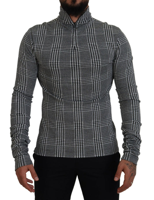 Grauer karierter Pullover mit schmalem Rollkragen