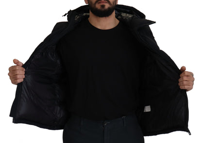 Schwarze Polyester Jacke mit Kapuze und kurzen Ärmeln