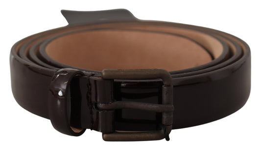 Schwarzer Lackleder-Logo-Metall-Gürtel mit Taillenschnalle