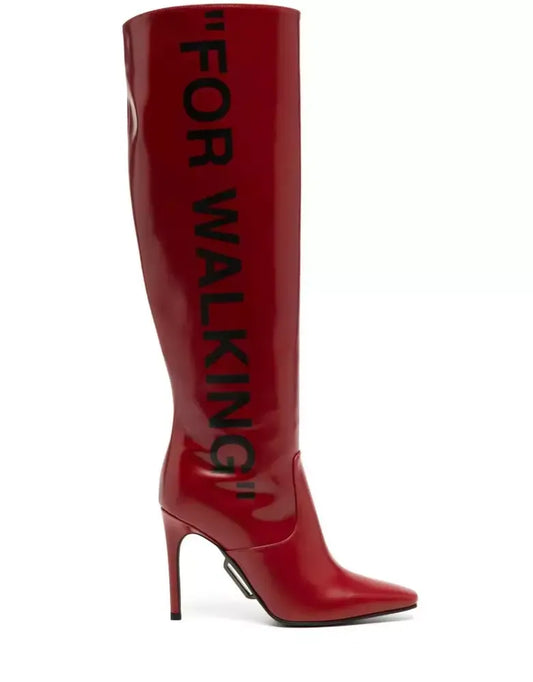 Rote Lederstiefel