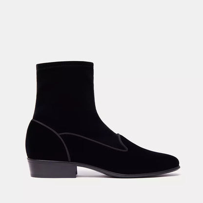 Schwarzer Lederstiefel