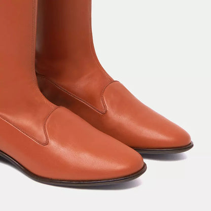 Brauner Lederstiefel