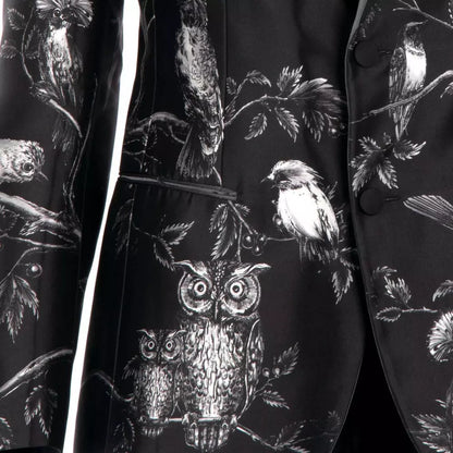Schwarzer Seidenblazer