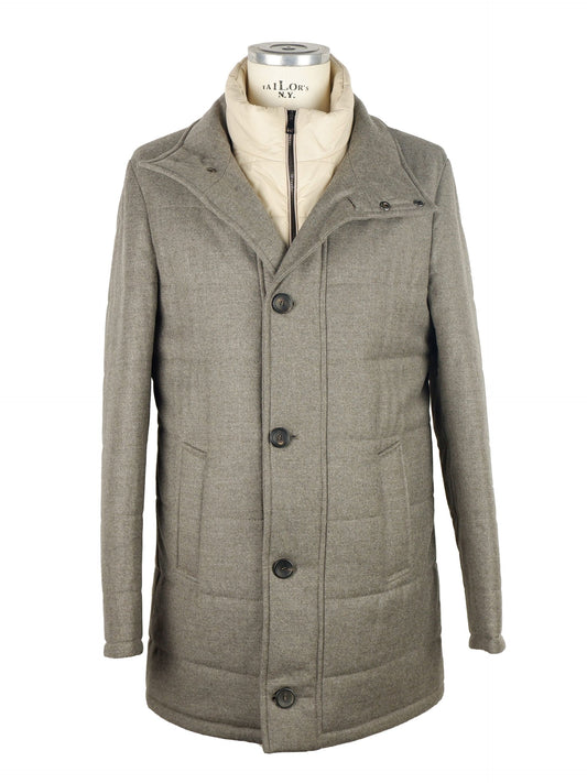 Graue Wolljacke