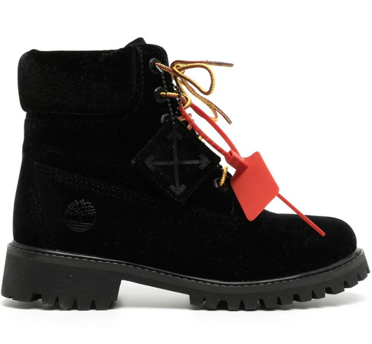 Schwarzer Lederstiefel