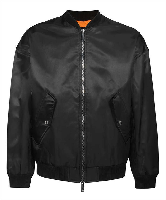 Schwarze Nylonjacke